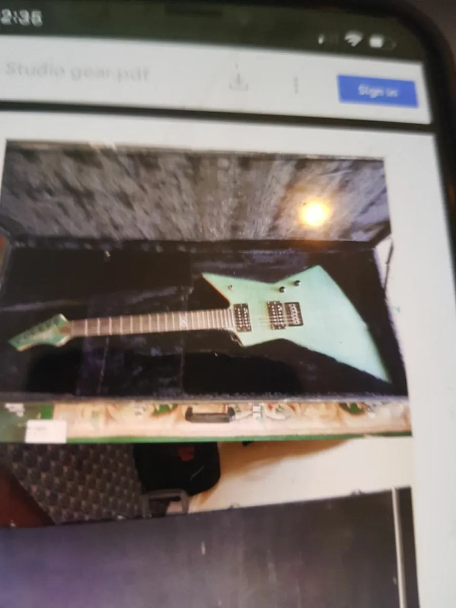 Chapman Guitars Ghost Fret Flame Blue Explorer. - Image 2