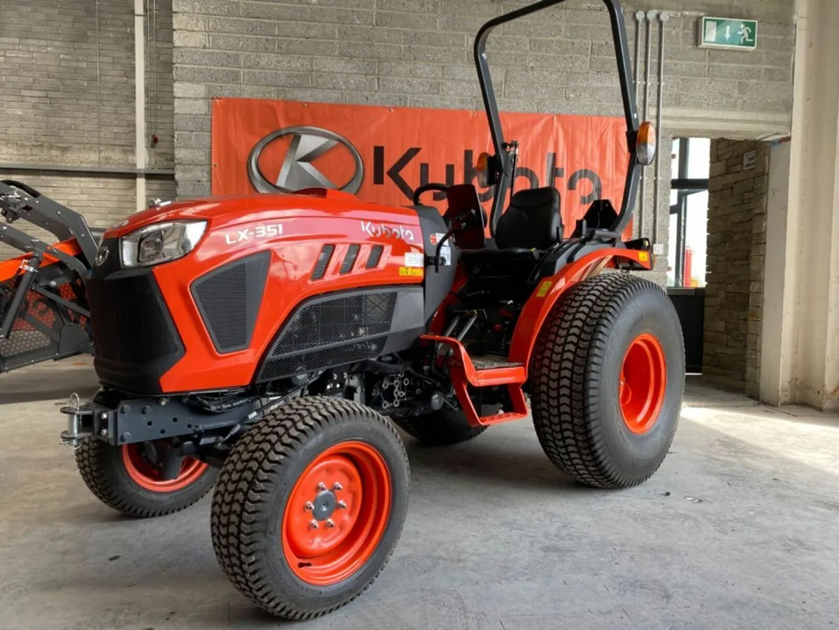 Kubota LX 35HP Garden Tractor - Image 1