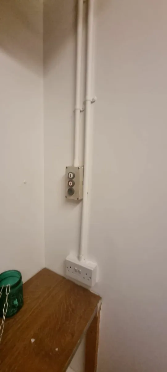 Roller Shutter for Bar/shop - Image 2