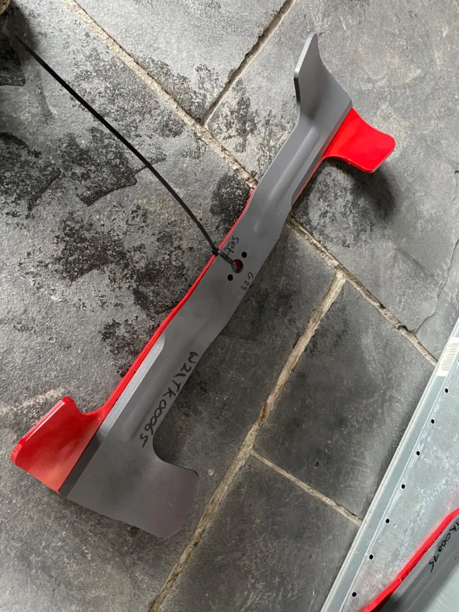 Kubota G23 Blade Set - Image 2