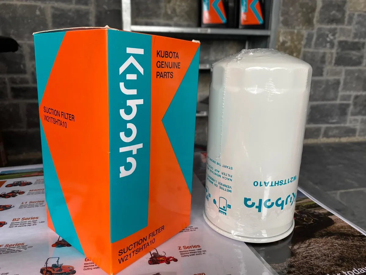 Kubota Hydraulic Oil Filter ME/L Series - Image 1