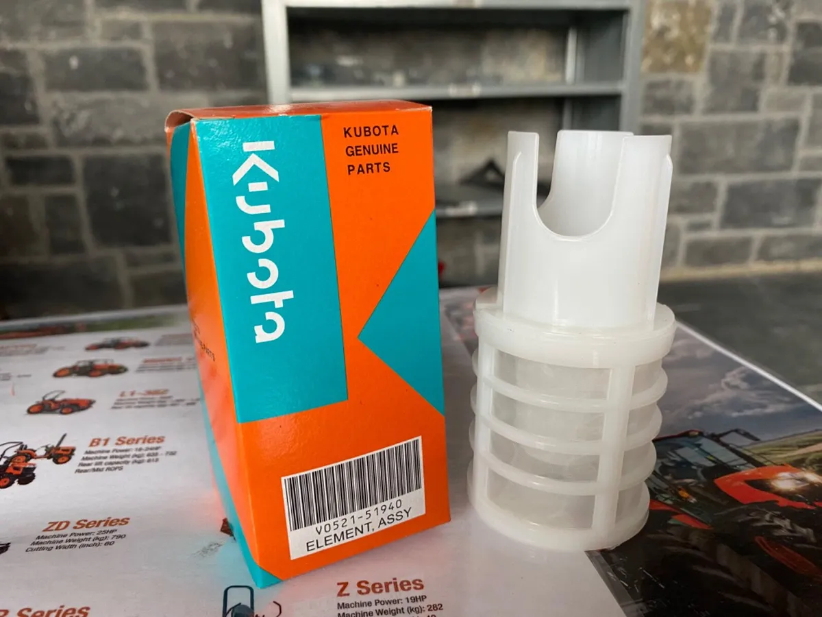 Kubota Element Fuel Filter - Image 1