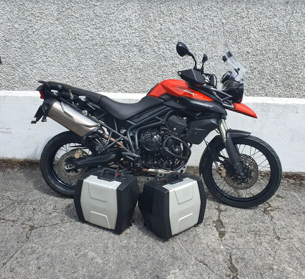 Tiger 800 x2 @ Doyles Athlone - Image 3