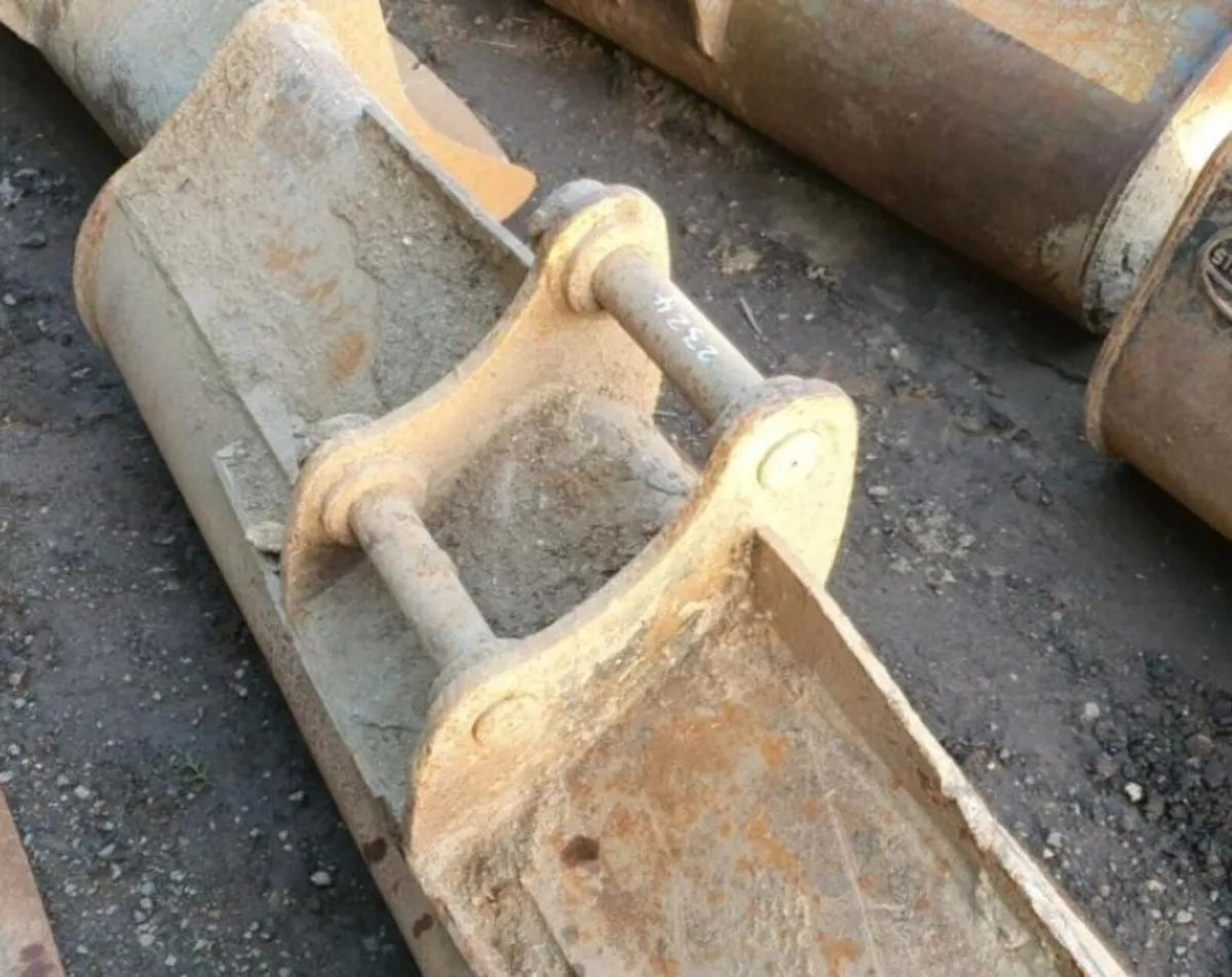 5FT GRADING BUCKET (45MM PINS) - Image 2