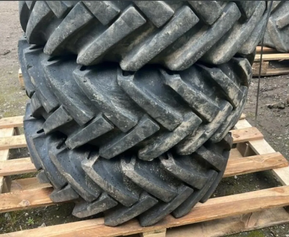4 STARCO DUMPER TYRES (295 80 15.3) - Image 4