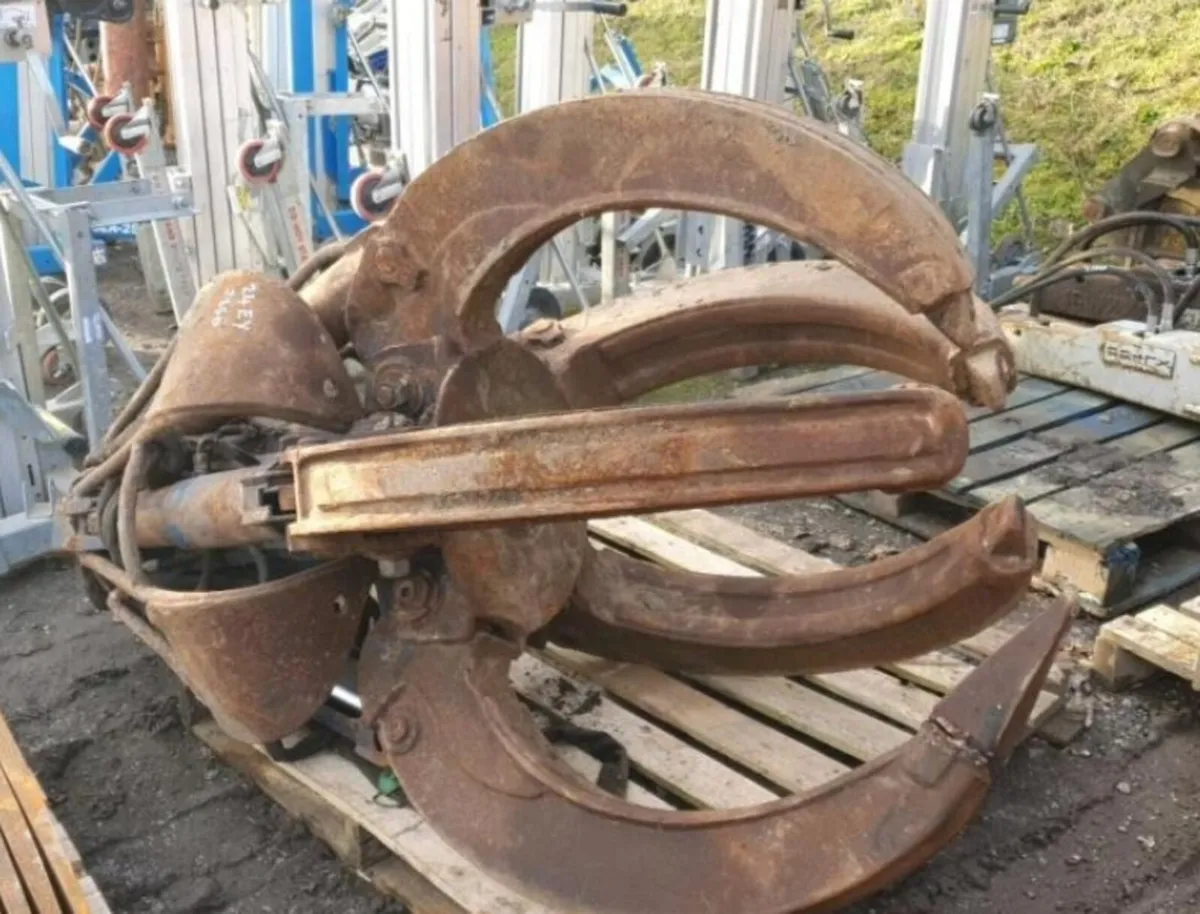 5-TYNE SCRAP GRAB - Image 3