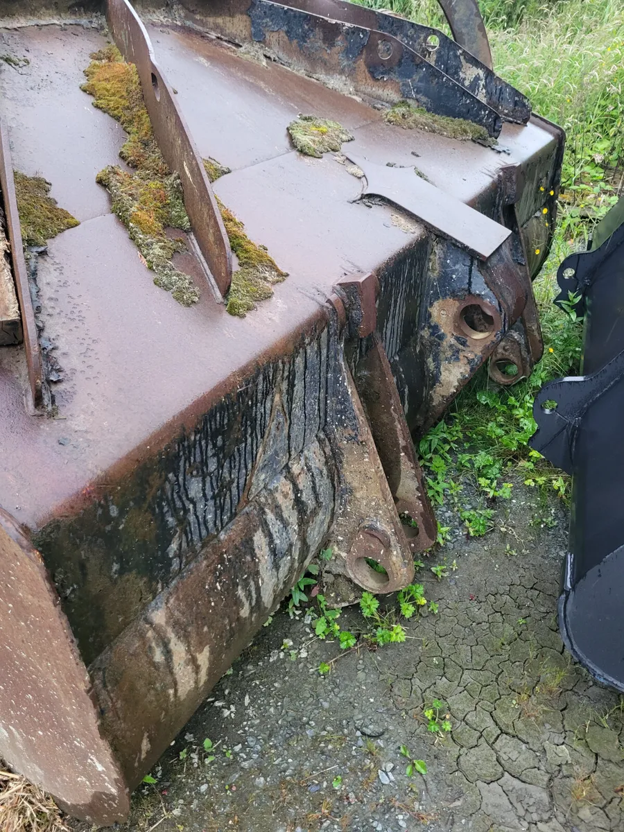 9FT LOADING SHOVEL BUCKET - Image 4