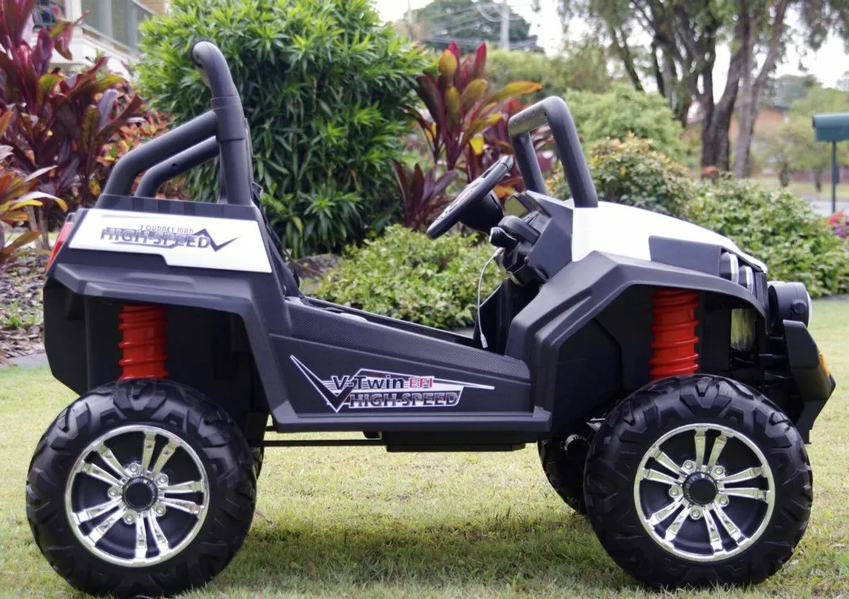 Ranch Wagon 24V Electric Ride On Buggy (White) - Image 4