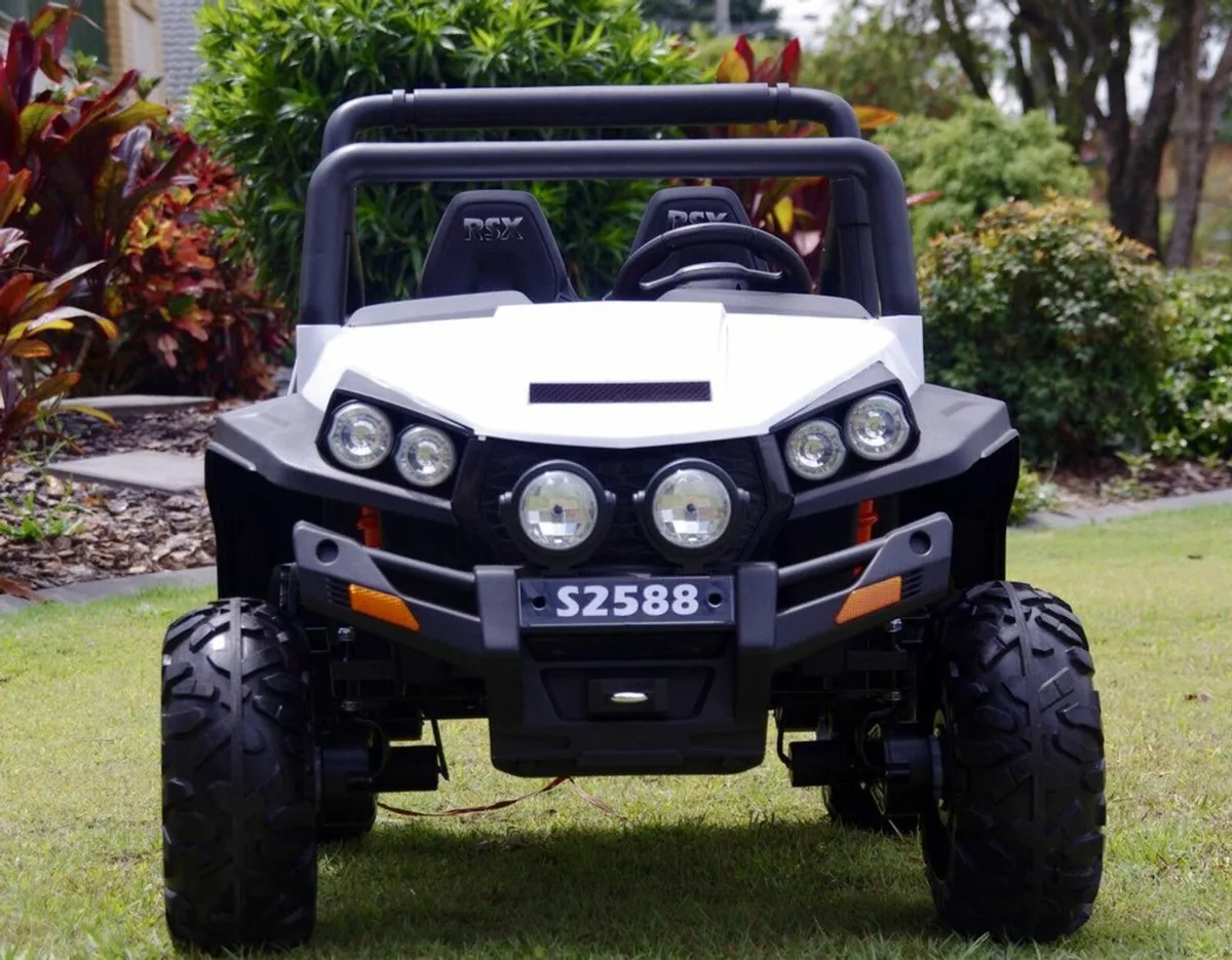 Ranch Wagon 24V Electric Ride On Buggy (White) - Image 3