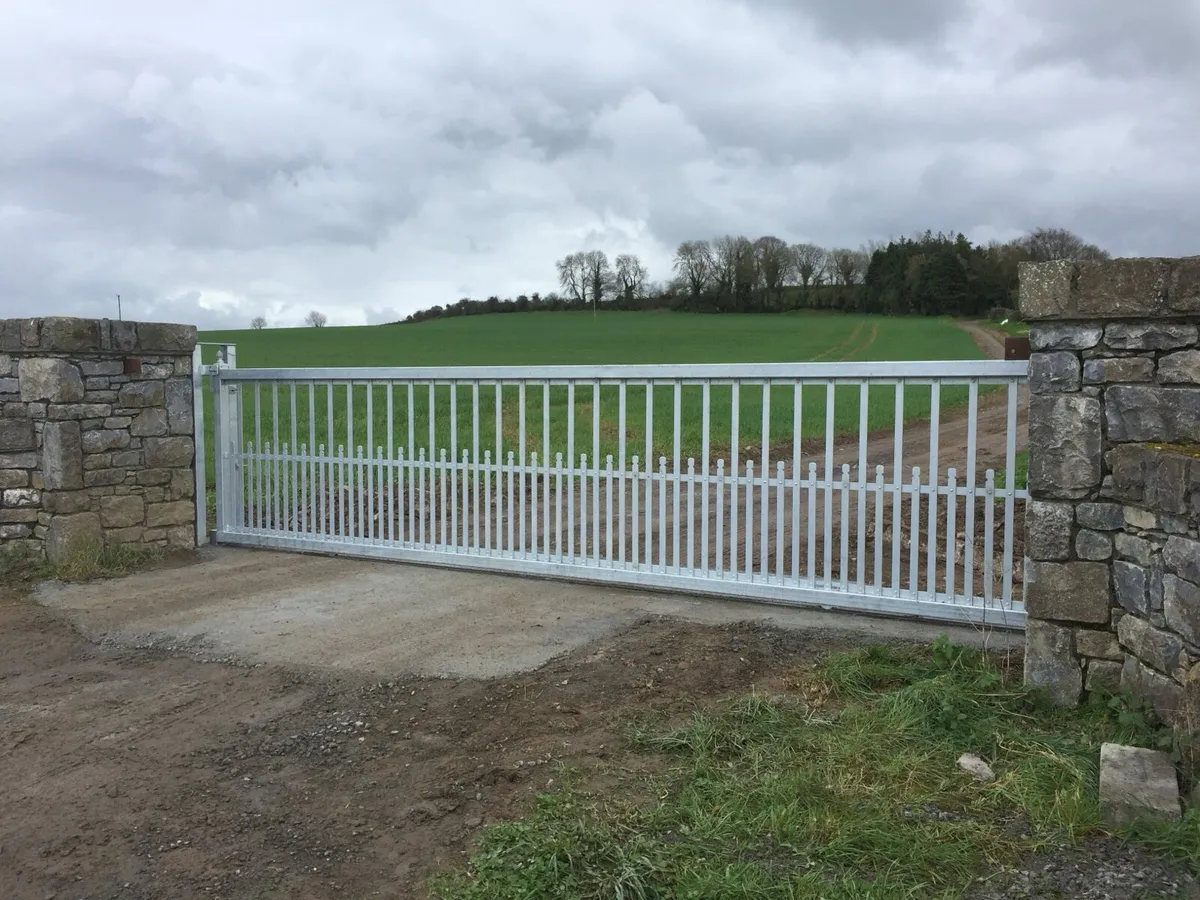 Electric Gates - Image 1