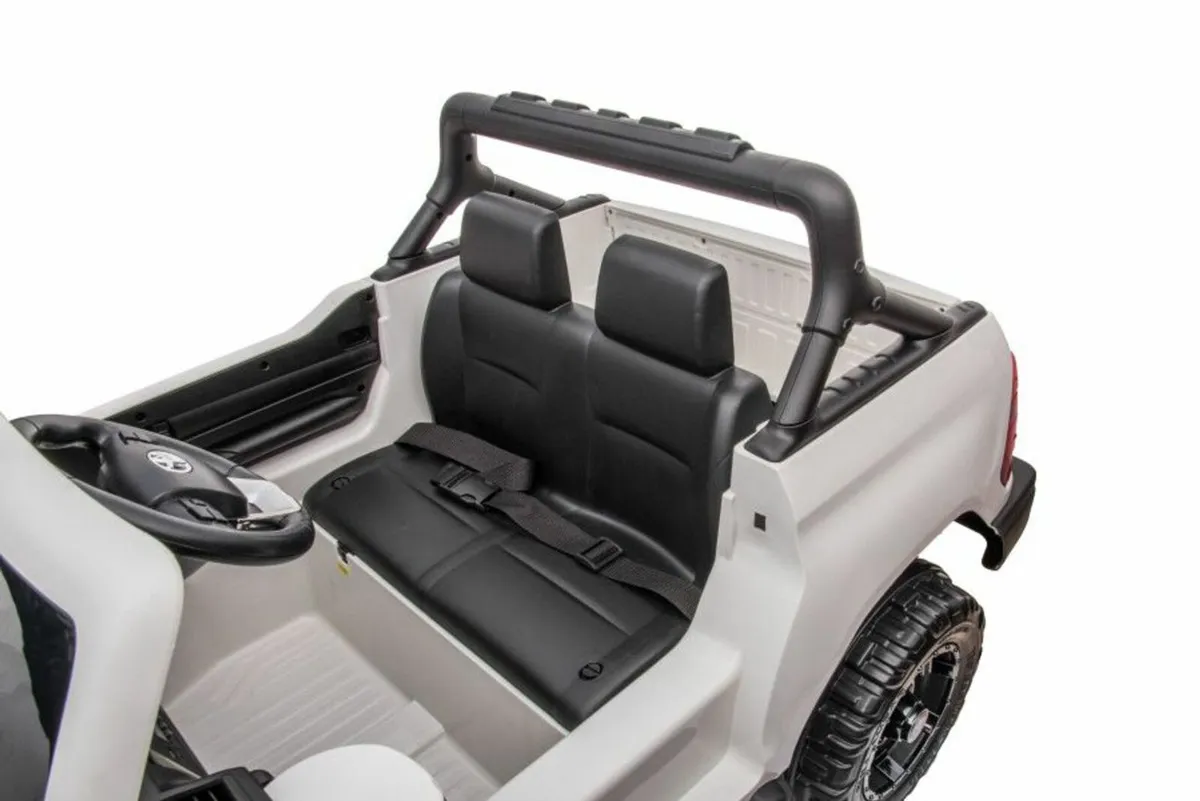 Toyota Hilux 12V Electric Ride On Jeep White - Image 4