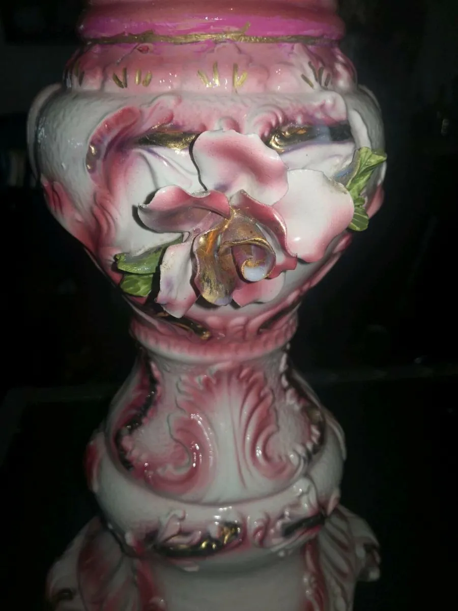 Beautiful pedestal with roses 80cm - Image 4