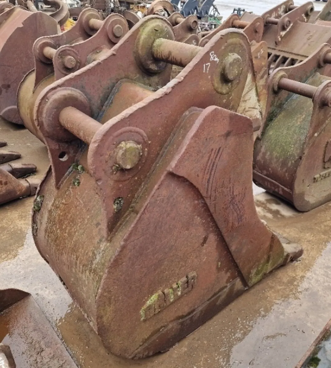 2ft Digging Bucket 80mm Pins - Image 3