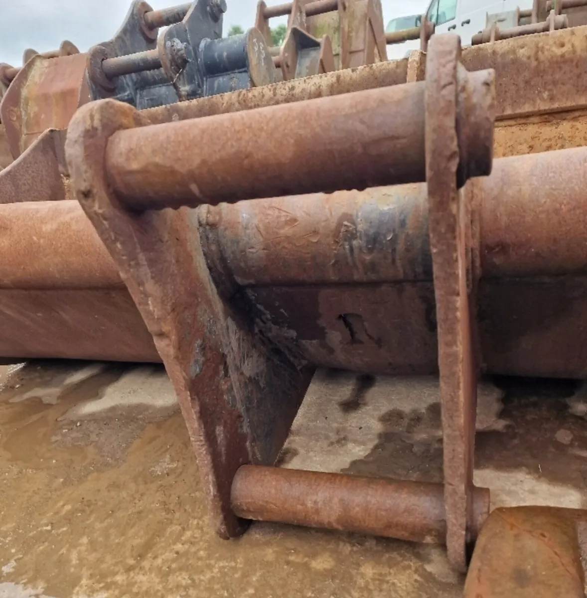 6ft Grading Bucket 65mm Pins - Image 3