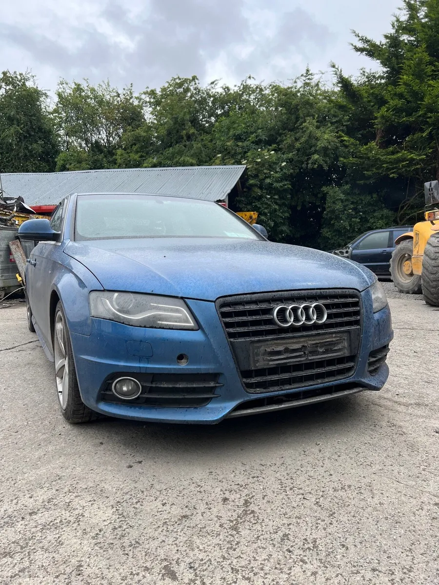 Breaking Audi A4 b8 2.0tdi cagc kxp Lx5u s line - Image 3