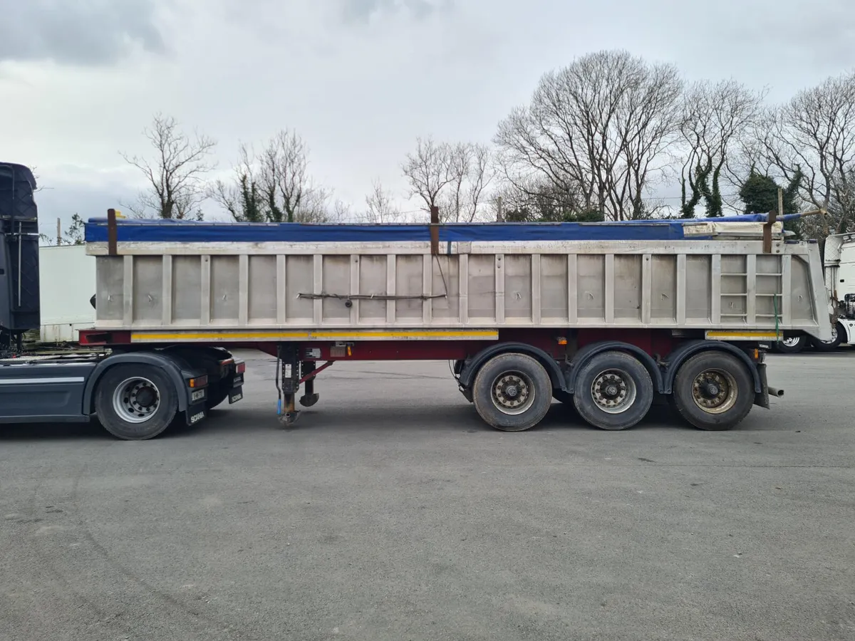 2005 DENNISON Tri Axle Aggregate Tipping Trailer - Image 4
