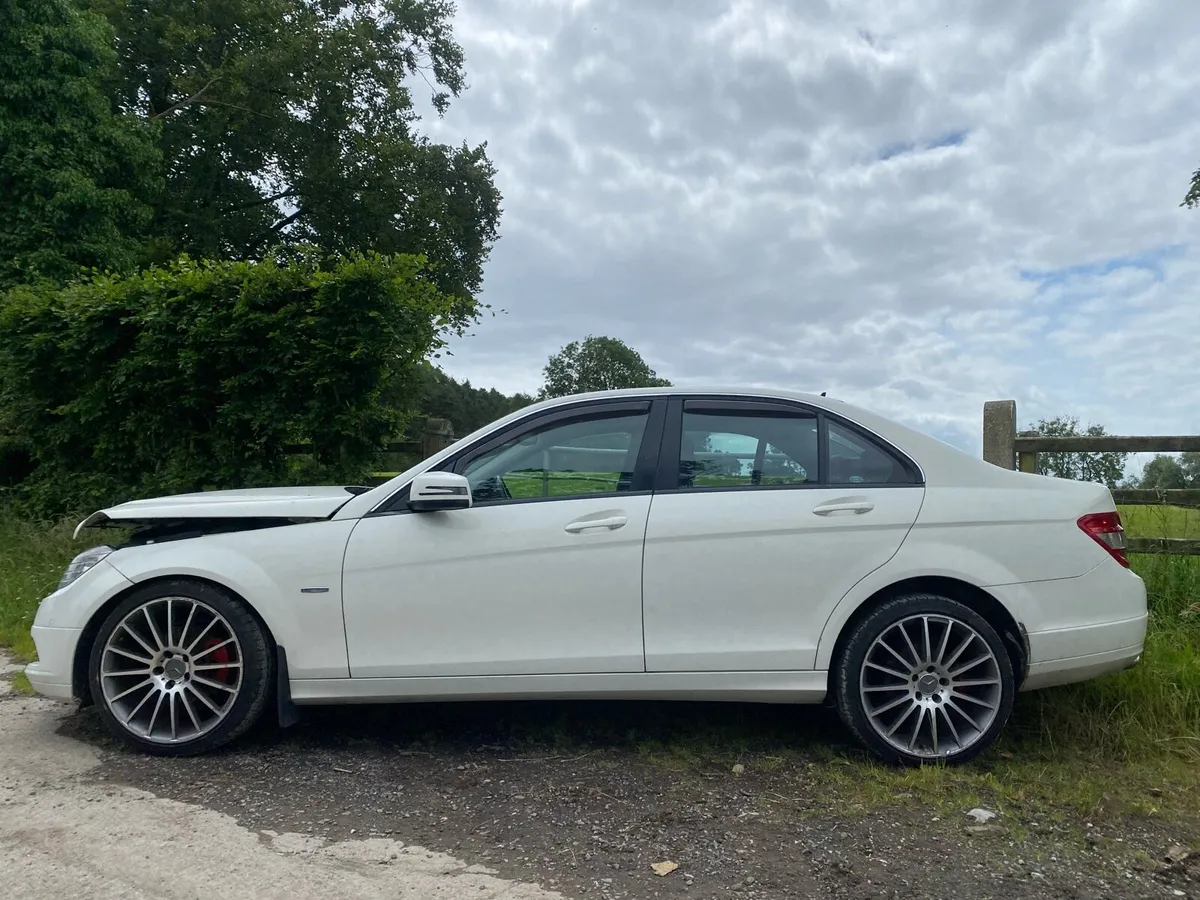 🟢09-14 MERCEDES BENZ C250 ⚠️BREAKING FOR PARTS⚠️ - Image 2