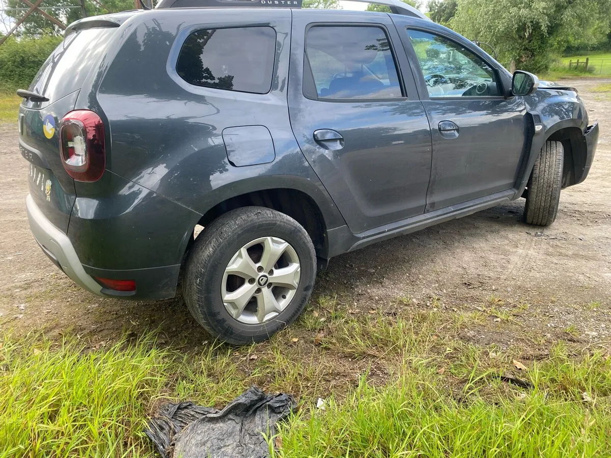 🟢19 Dacia Duster BREAKING FOR PARTS - Image 2