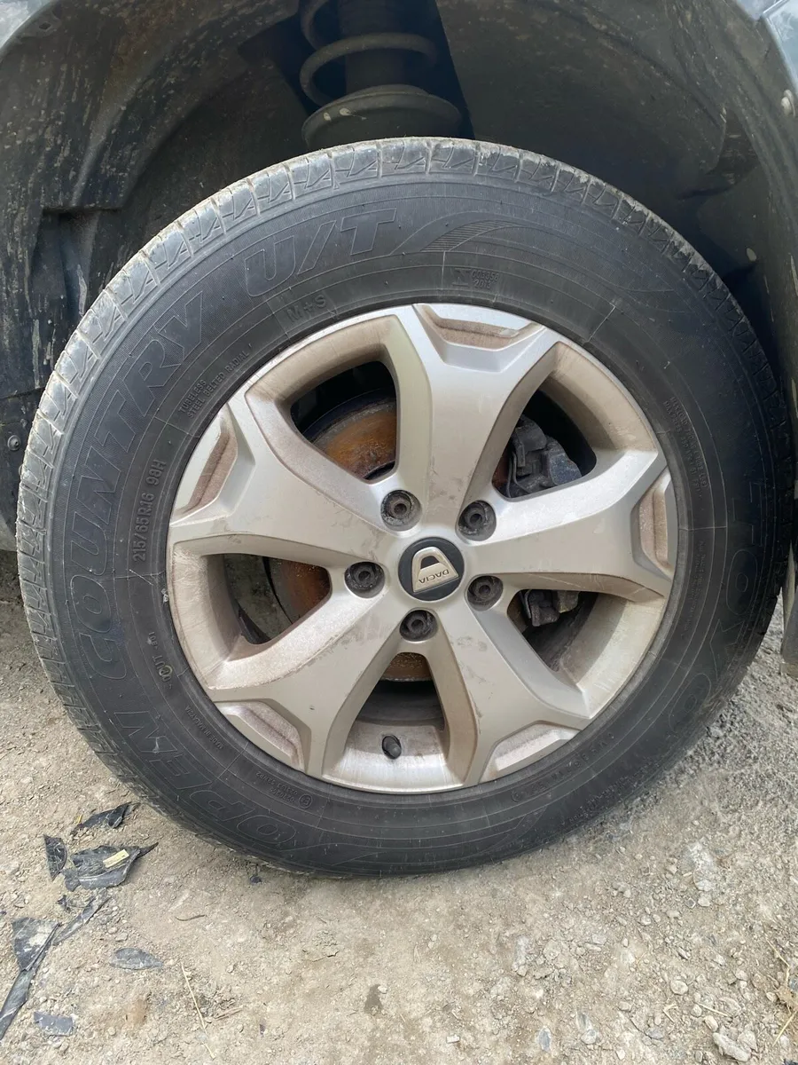 🟢19 Dacia Duster BREAKING FOR PARTS - Image 3