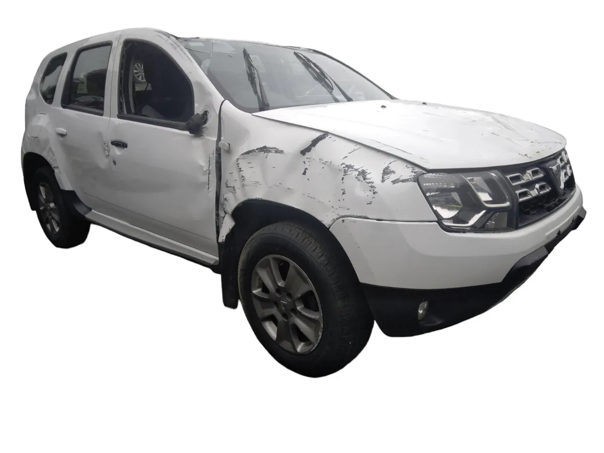 2017 DACIA DUSTER For Breaking/Dismantling - Image 4