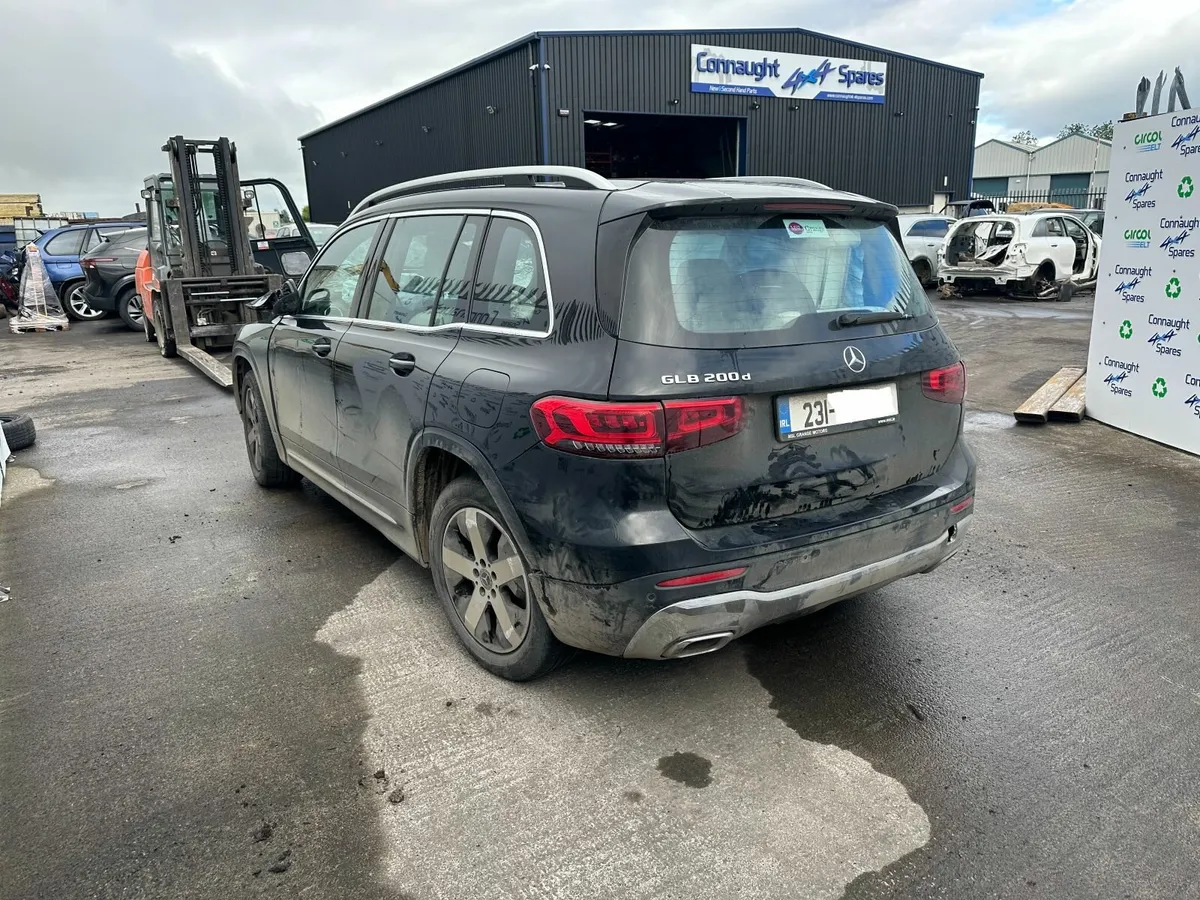 2023 MERCEDES GLB JUST IN FOR BREAKING - Image 3
