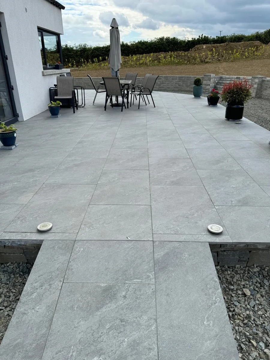 Himalayan Grey Porcelain Paving - Image 1