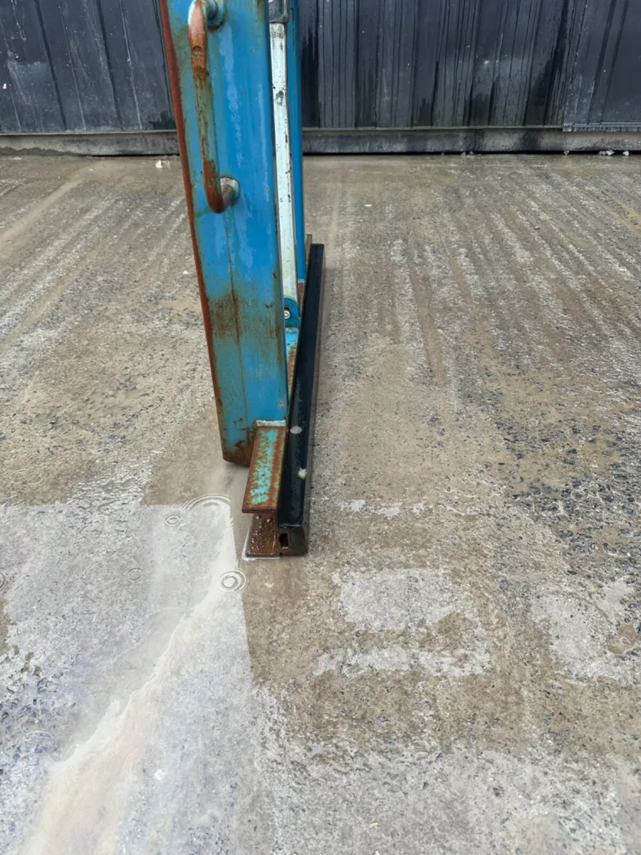 Conquip Block Grab - Image 4