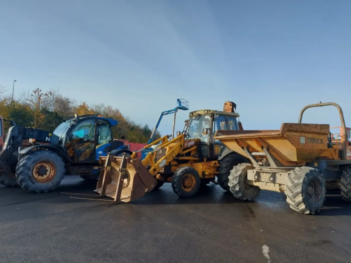 NOW ACCEPTING ENTRIES - Image 2