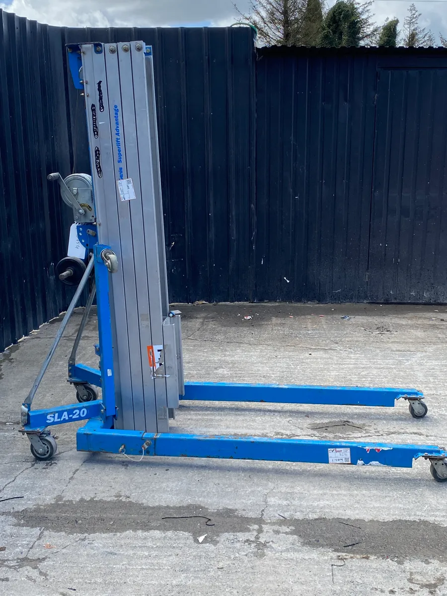 SLA-20  Hoist - Image 2