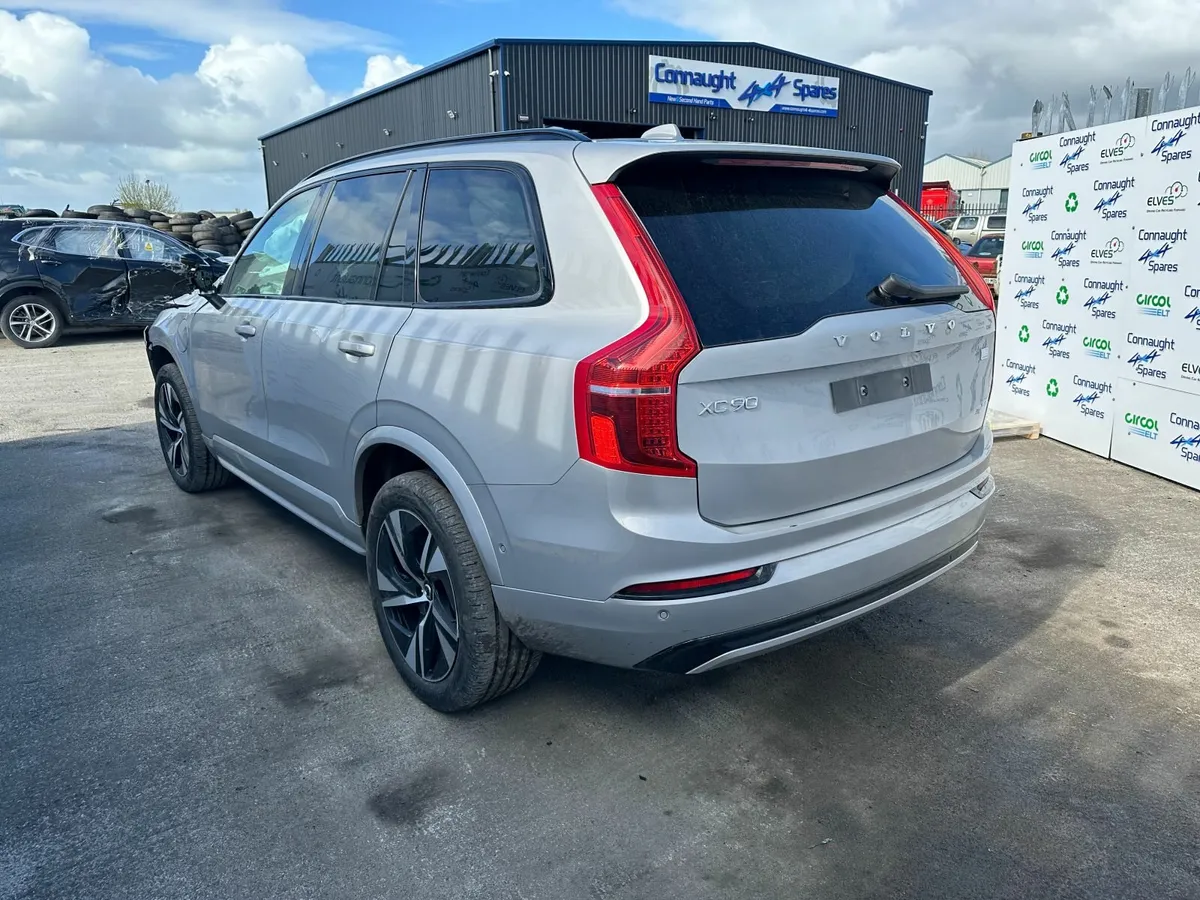 2023 VOLVO XC90 PHEV JUST IN FOR BREAKING - Image 3