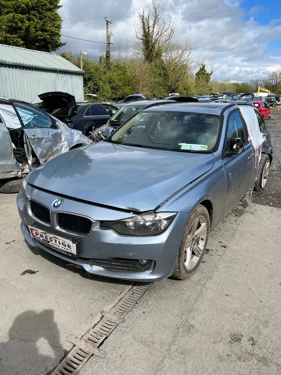 Breaking bmw 318d 2013 f31 estate b40 - Image 2