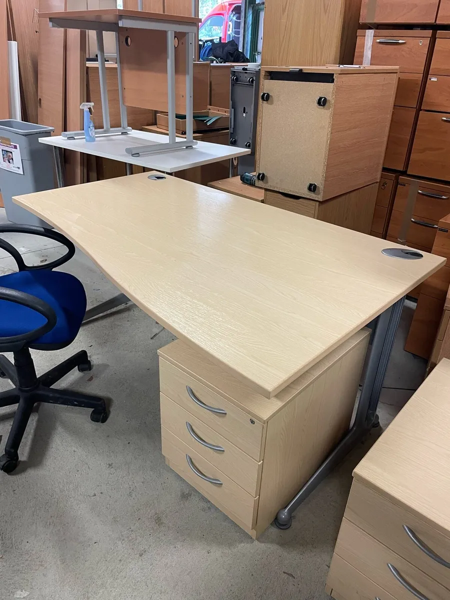 Office desk deal - Image 4