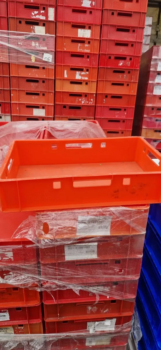 plastic crates - Image 2