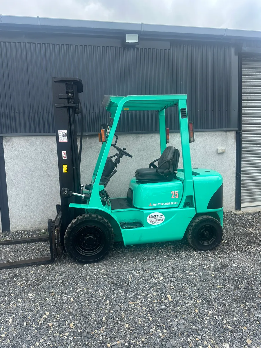 Mitsubishi FD25K Forklift - Image 3