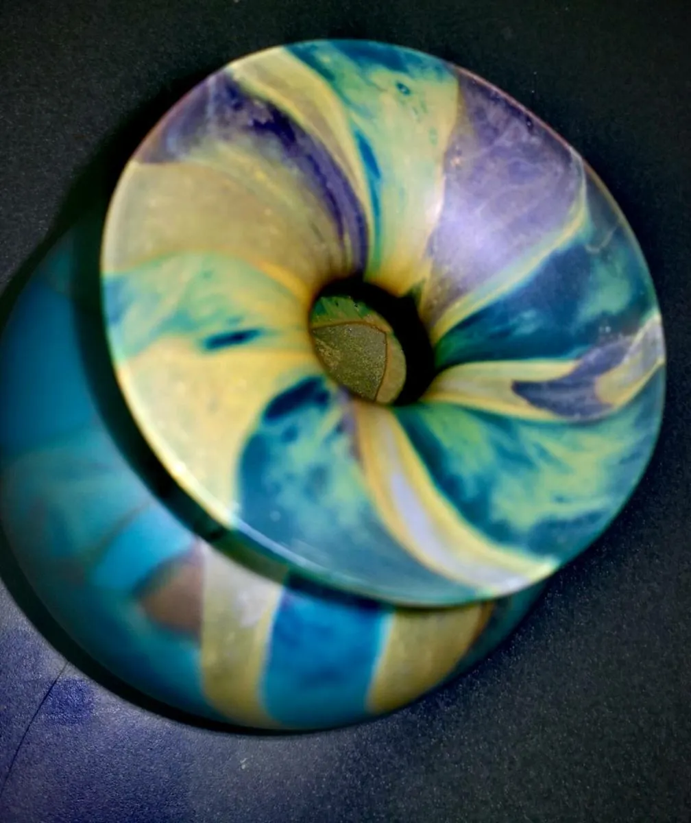 Unique very heavy handblown vase - Image 3