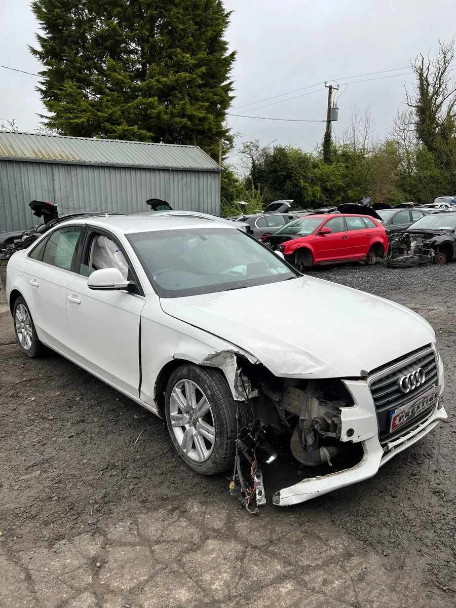 Breaking audi a4 b8 2.0 TDI 2009 caga kxp - Image 1