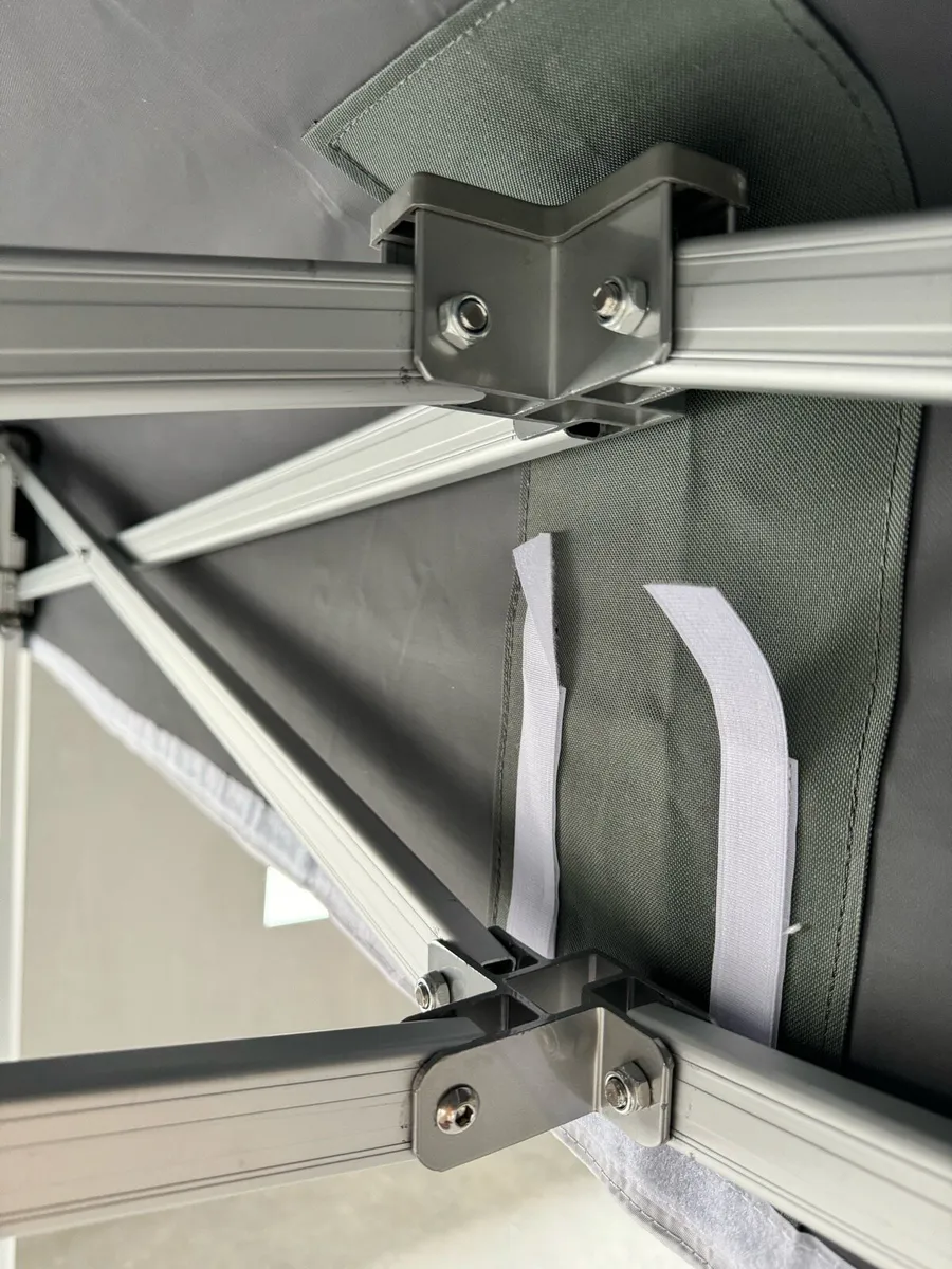 Premium 3x3m Alu50Hex  PRO Pop-up GAZEBO - Image 4