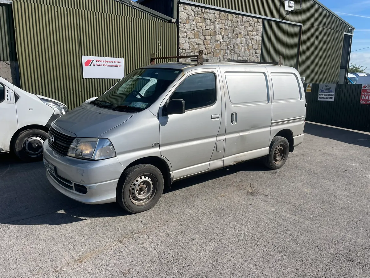 2008 Toyota hiace d4d for dismantling