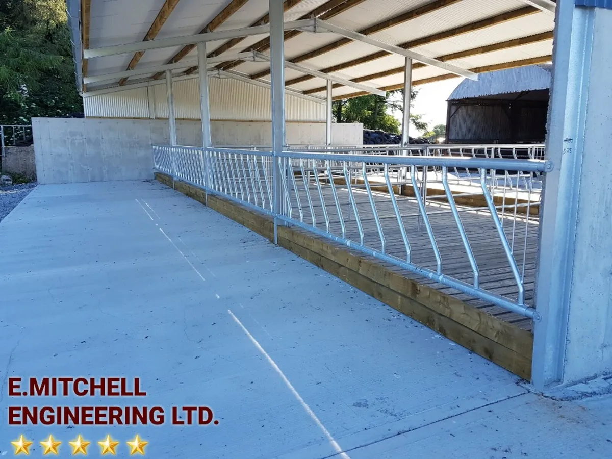 Heavy duty cattle barriers. - Image 1