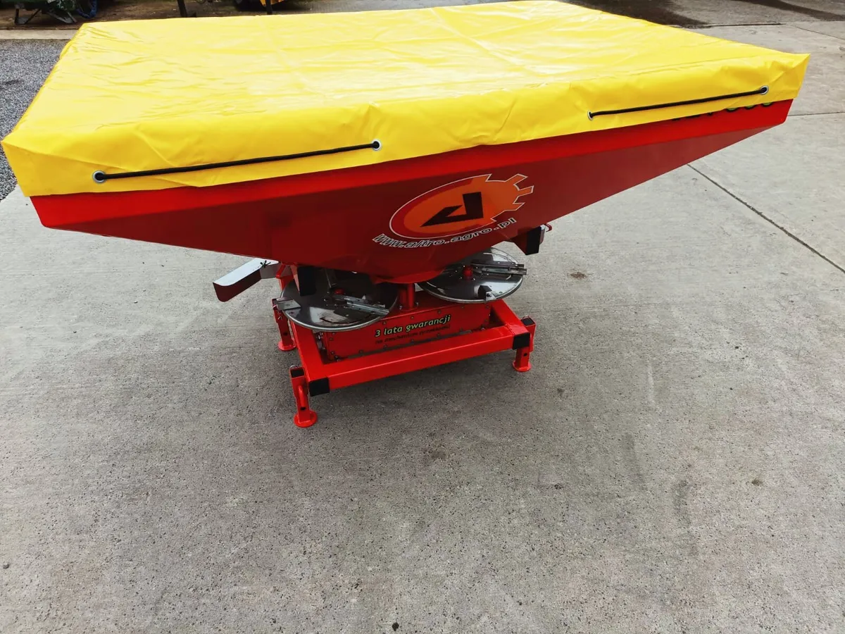 Altro Twin Disc Fert Spreaders 3 years Warranty - Image 2