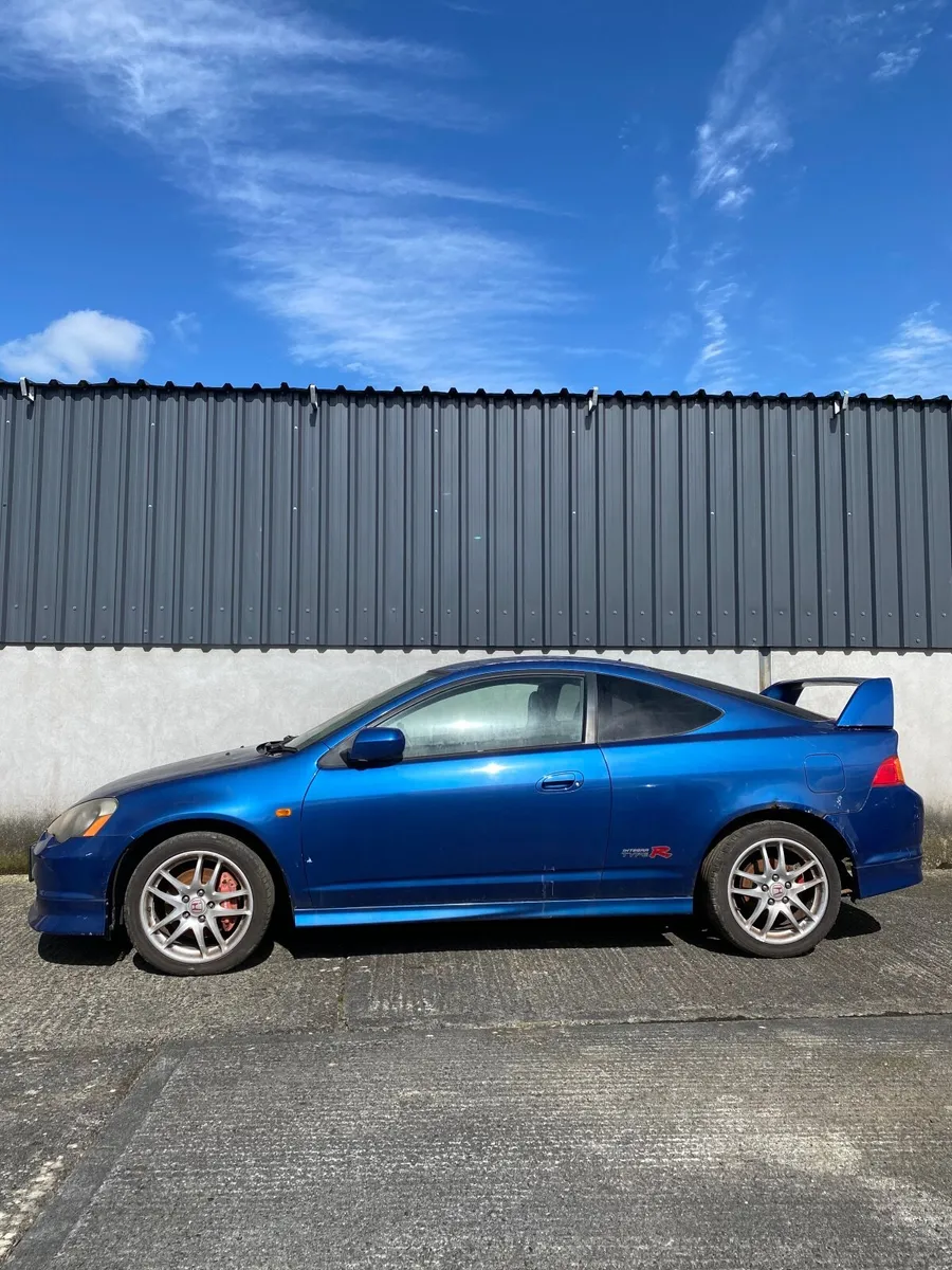 Breaking Honda integra type r dc5 - Image 2