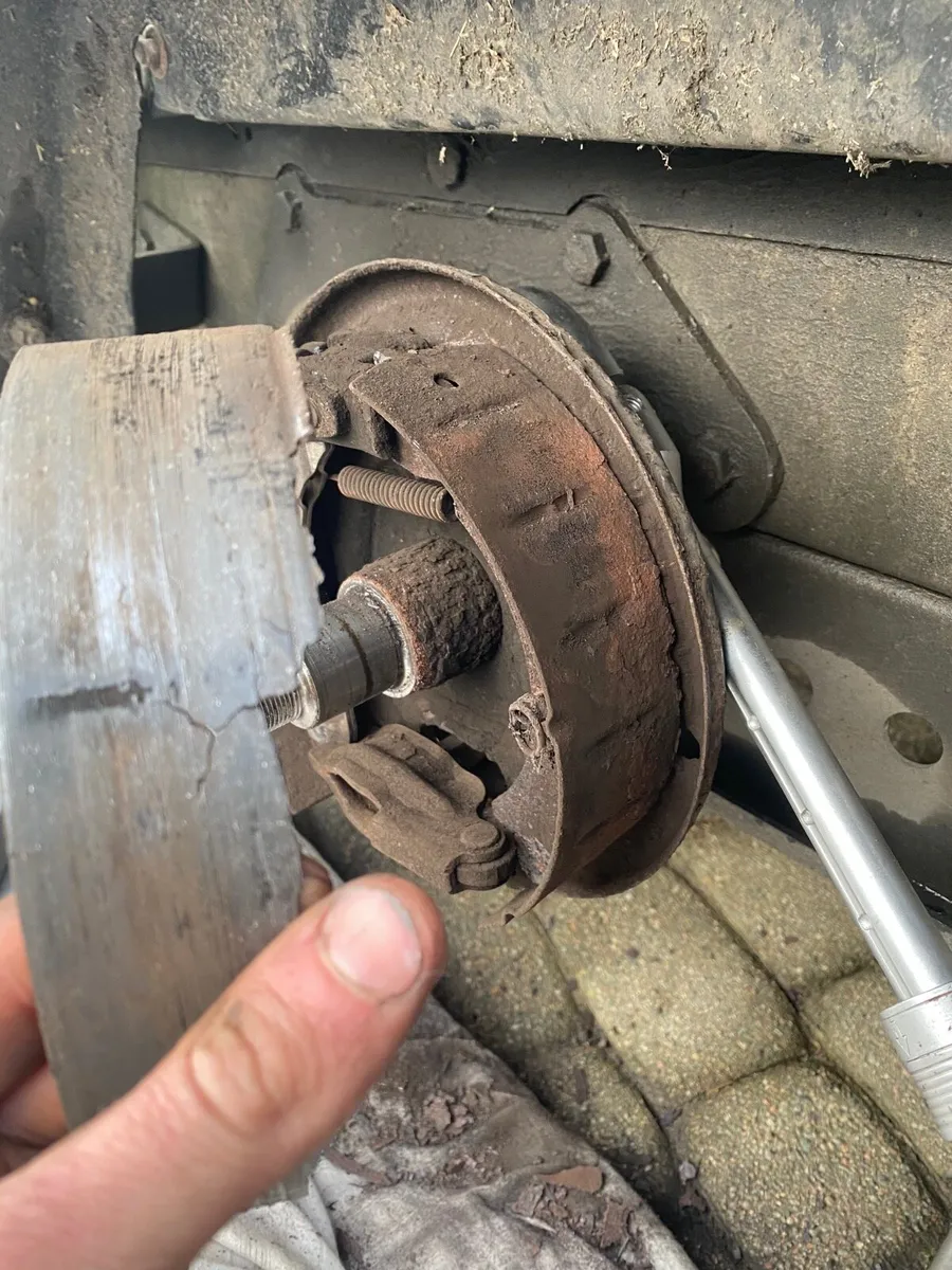 Trailer Servicing , Repairs, and Parts. - Image 4