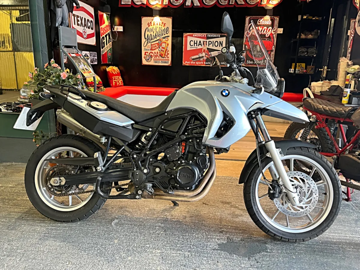 BMW F 650 GS 2008 ONLY 4700 MILES - Image 2