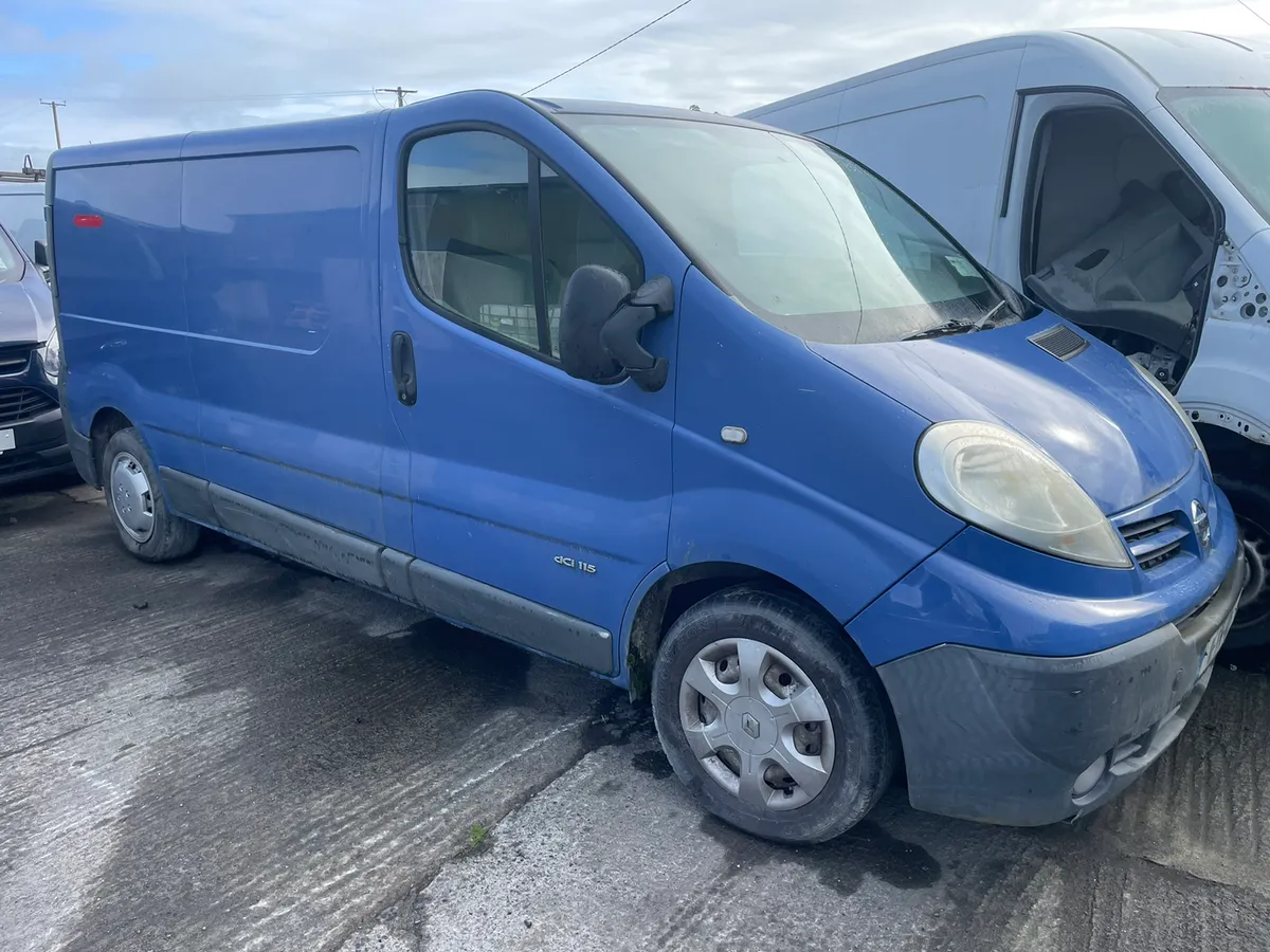 11 Nissan primastar 2.0 dci for dismantling