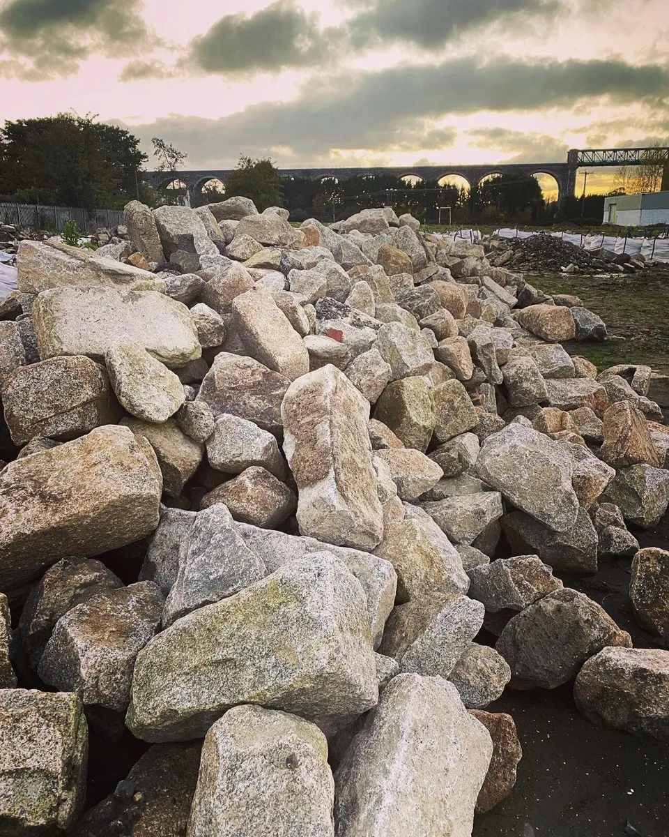 OLD SALVAGED GRANITE BUILDING STONE - Image 1