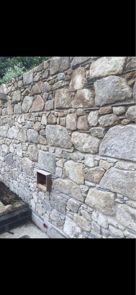 OLD SALVAGED GRANITE BUILDING STONE - Image 2