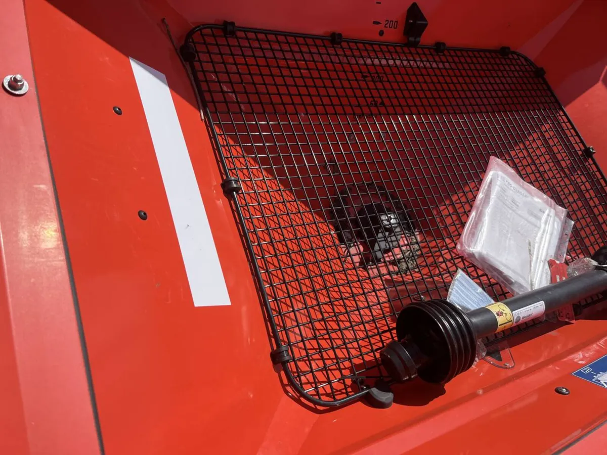 New Rauch MDS 20.2 Fertiliser Spreader - Image 3