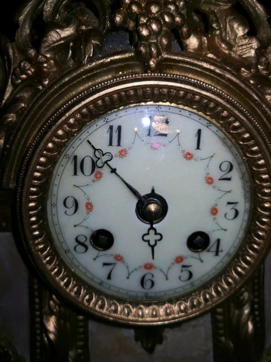1850 French gilded mantel clock - Image 2