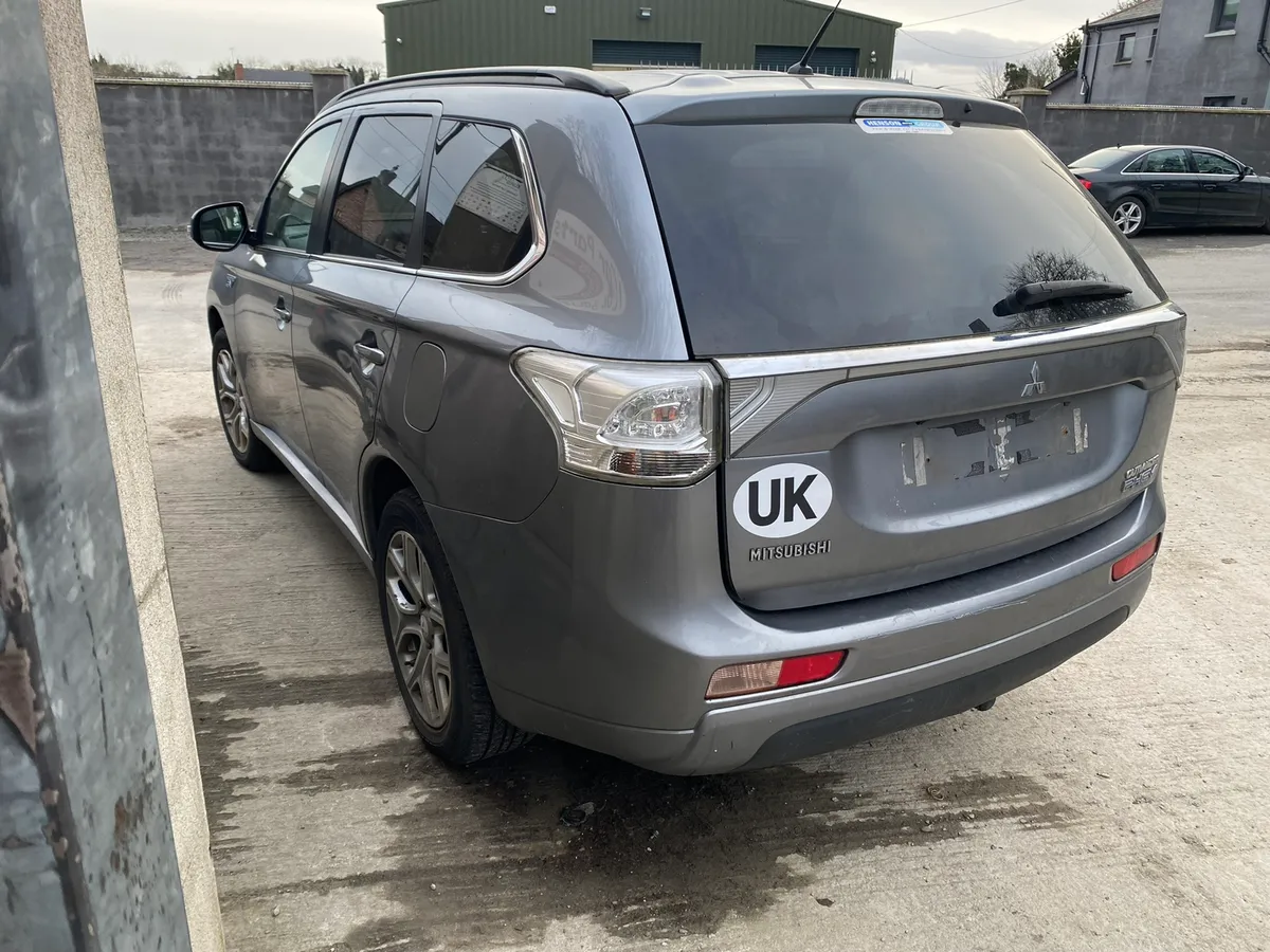 For Parts 2014 Mitsubishi Outlander  hybrid - Image 4