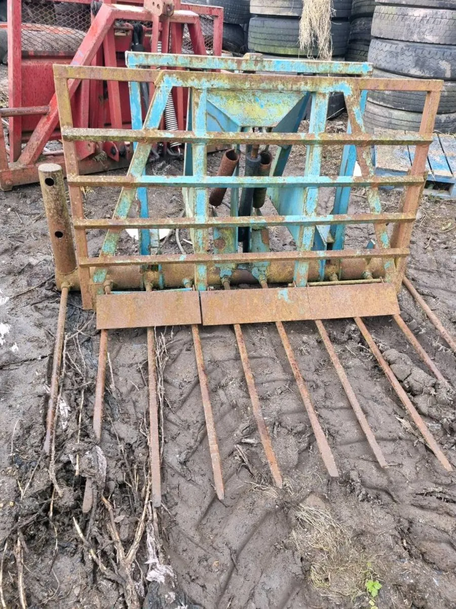 Push off buckrakes - Image 4